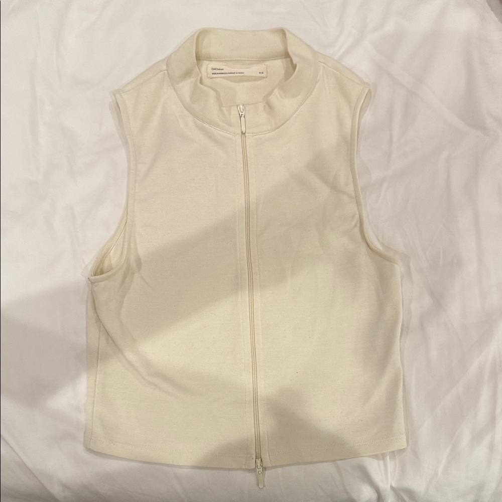 Sunday Best Cream Sleeveless Zip-Up Top